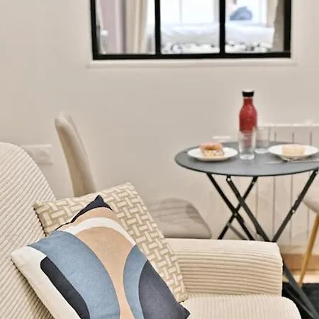Apartament Place De La Nation *