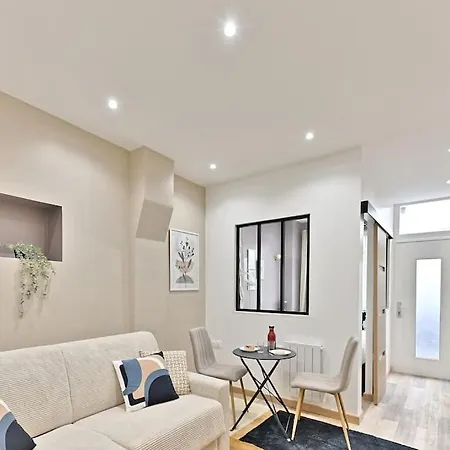 Place De La Nation Appartement